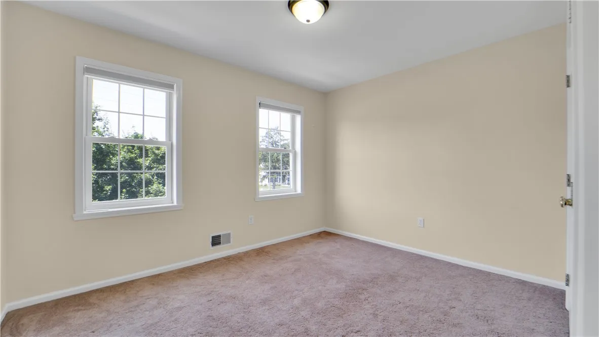 378 Salt Road, Webster, New York 14580, Webster, New York 14580, 3 Bedrooms Bedrooms, 7 Rooms Rooms,2 BathroomsBathrooms,Residential,Closed,378 Salt Road, Webster, New York 14580,0,R1626657