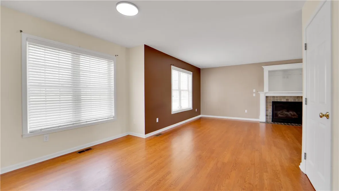 378 Salt Road, Webster, New York 14580, Webster, New York 14580, 3 Bedrooms Bedrooms, 7 Rooms Rooms,2 BathroomsBathrooms,Residential,Closed,378 Salt Road, Webster, New York 14580,0,R1626657