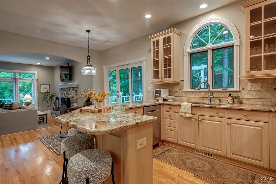 This Kitchen is a true Chef's delight!