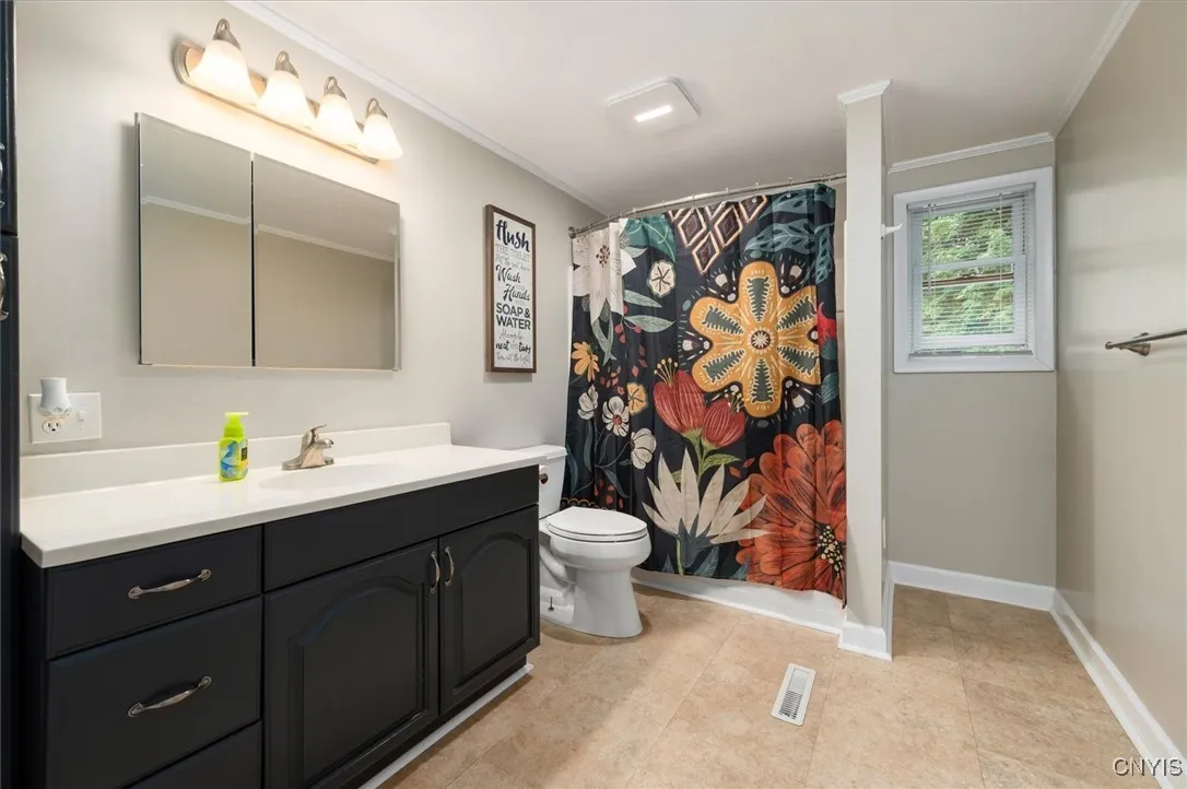 138 Hawthorne, Sullivan, New York 13037, Sullivan, New York 13037, 4 Bedrooms Bedrooms, 8 Rooms Rooms,2 BathroomsBathrooms,Residential,For Sale,138 Hawthorne, Sullivan, New York 13037,S1627300