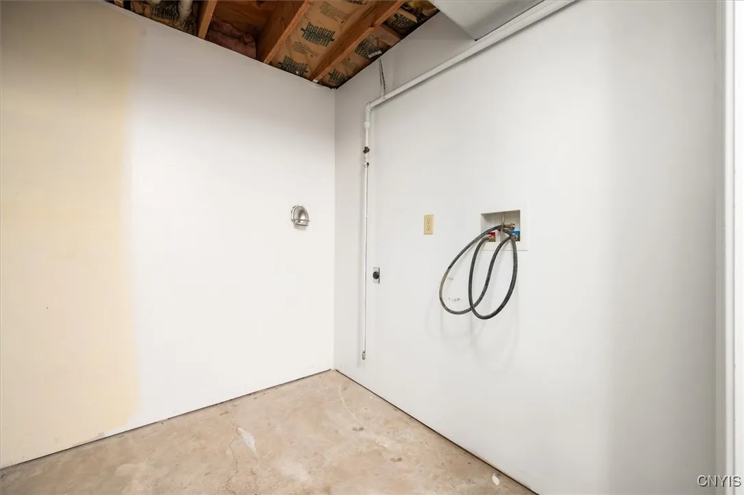 138 Hawthorne, Sullivan, New York 13037, Sullivan, New York 13037, 4 Bedrooms Bedrooms, 8 Rooms Rooms,2 BathroomsBathrooms,Residential,For Sale,138 Hawthorne, Sullivan, New York 13037,S1627300