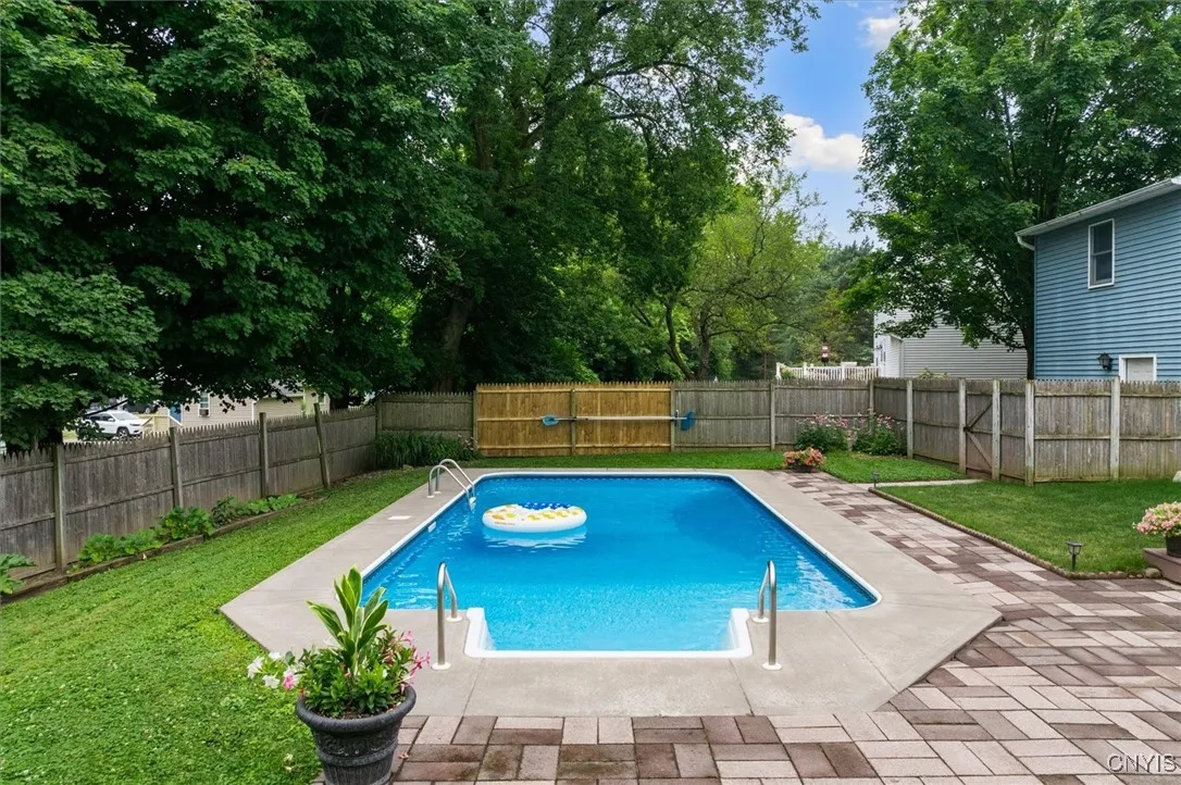 138 Hawthorne, Sullivan, New York 13037, Sullivan, New York 13037, 4 Bedrooms Bedrooms, 8 Rooms Rooms,2 BathroomsBathrooms,Residential,For Sale,138 Hawthorne, Sullivan, New York 13037,S1627300