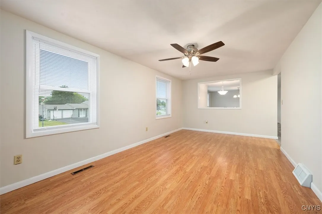 138 Hawthorne, Sullivan, New York 13037, Sullivan, New York 13037, 4 Bedrooms Bedrooms, 8 Rooms Rooms,2 BathroomsBathrooms,Residential,For Sale,138 Hawthorne, Sullivan, New York 13037,S1627300