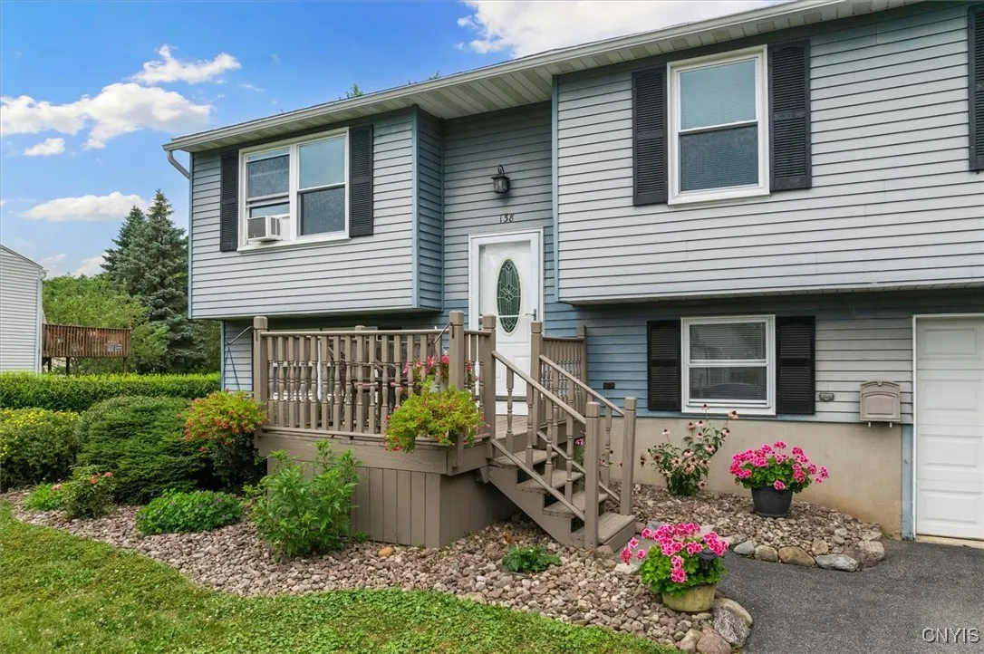 138 Hawthorne, Sullivan, New York 13037, Sullivan, New York 13037, 4 Bedrooms Bedrooms, 8 Rooms Rooms,2 BathroomsBathrooms,Residential,For Sale,138 Hawthorne, Sullivan, New York 13037,S1627300
