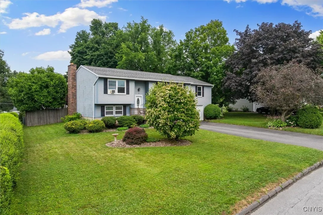 138 Hawthorne, Sullivan, New York 13037, Sullivan, New York 13037, 4 Bedrooms Bedrooms, 8 Rooms Rooms,2 BathroomsBathrooms,Residential,For Sale,138 Hawthorne, Sullivan, New York 13037,S1627300