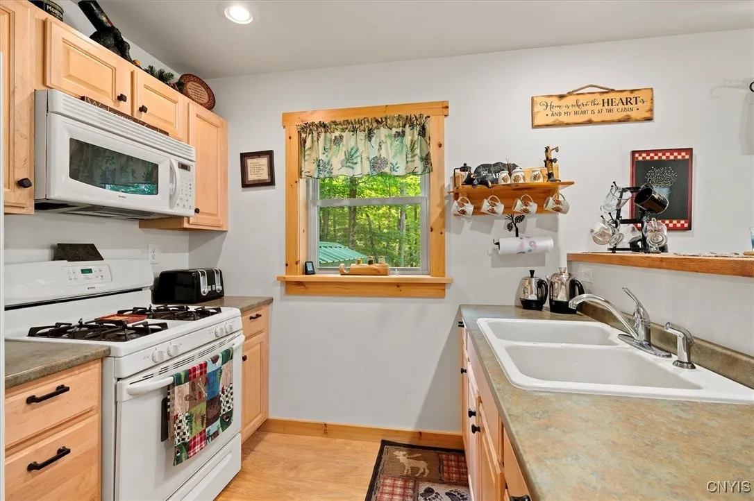 12265 Kincaid Road, Forestport, New York 13338, Forestport, New York 13338, 3 Bedrooms Bedrooms, 8 Rooms Rooms,2 BathroomsBathrooms,Residential,For Sale,12265 Kincaid Road, Forestport, New York 13338,S1626583