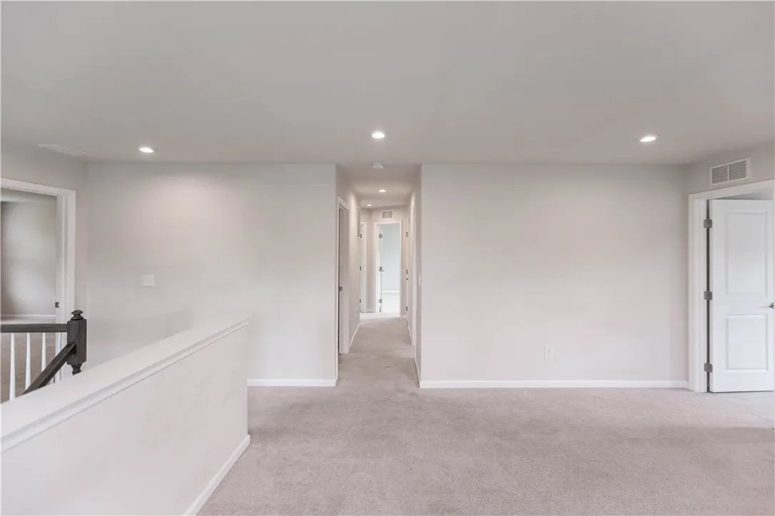 357 Anna Circle, Webster, New York 14580, Webster, New York 14580, 4 Bedrooms Bedrooms, 9 Rooms Rooms,3 BathroomsBathrooms,Residential,For Sale,357 Anna Circle, Webster, New York 14580,R1626398