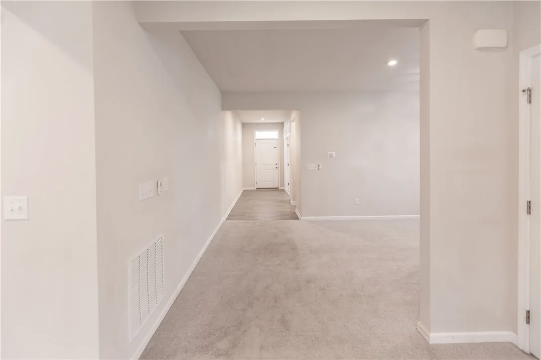 357 Anna Circle, Webster, New York 14580, Webster, New York 14580, 4 Bedrooms Bedrooms, 9 Rooms Rooms,3 BathroomsBathrooms,Residential,For Sale,357 Anna Circle, Webster, New York 14580,R1626398