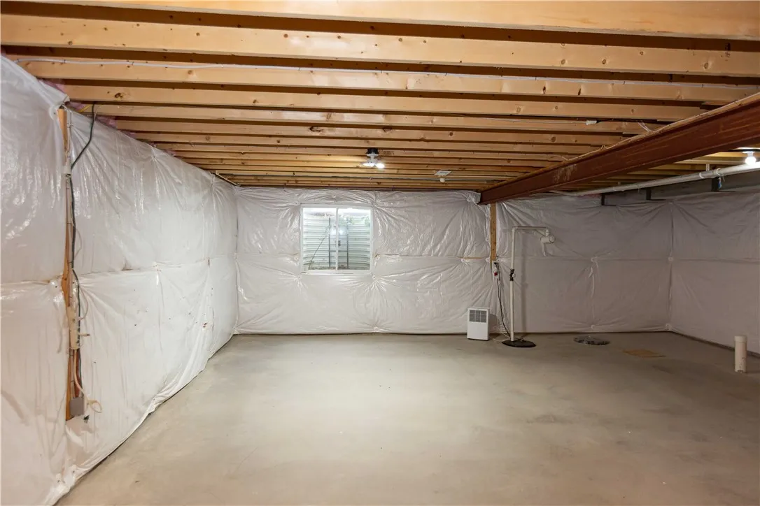 357 Anna Circle, Webster, New York 14580, Webster, New York 14580, 4 Bedrooms Bedrooms, 9 Rooms Rooms,3 BathroomsBathrooms,Residential,For Sale,357 Anna Circle, Webster, New York 14580,R1626398