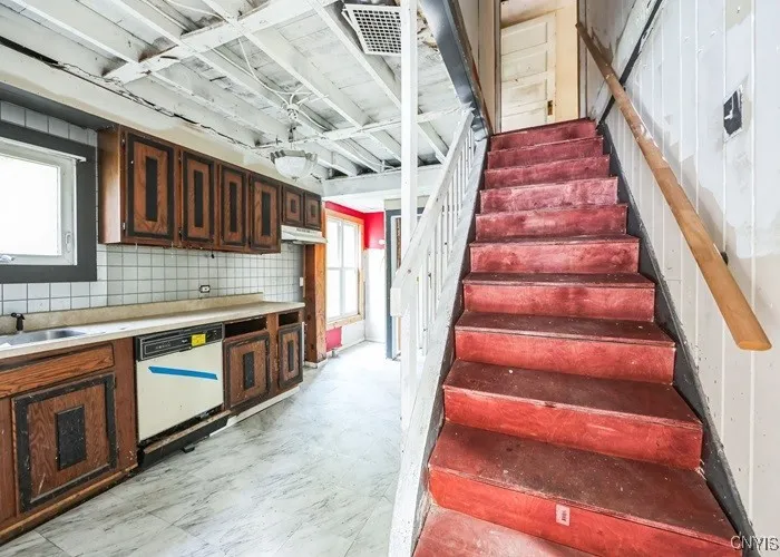 22 East River Drive, Lake Luzerne, New York 12846, Lake Luzerne, New York 12846, 4 Bedrooms Bedrooms, 6 Rooms Rooms,1 BathroomBathrooms,Residential,For Sale,22 East River Drive, Lake Luzerne, New York 12846,S1627395