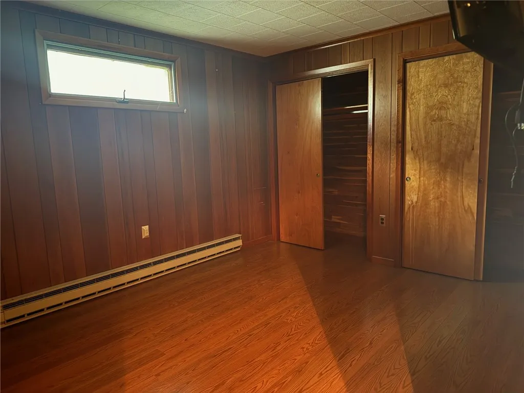 101 East Second Street, Dix, New York 14891, Dix, New York 14891, 2 Bedrooms Bedrooms, 6 Rooms Rooms,2 BathroomsBathrooms,Residential Lease,For Rent,101 East Second Street, Dix, New York 14891,R1627110