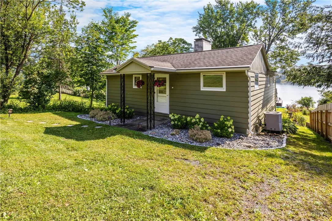 1514 Owahgena Terrace, Cazenovia, New York 13035, Cazenovia, New York 13035, 3 Bedrooms Bedrooms, 8 Rooms Rooms,2 BathroomsBathrooms,Residential,Closed,1514 Owahgena Terrace, Cazenovia, New York 13035,0,S1627011