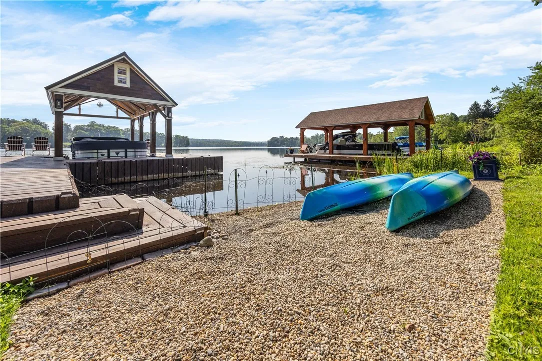 1514 Owahgena Terrace, Cazenovia, New York 13035, Cazenovia, New York 13035, 3 Bedrooms Bedrooms, 8 Rooms Rooms,2 BathroomsBathrooms,Residential,Closed,1514 Owahgena Terrace, Cazenovia, New York 13035,0,S1627011