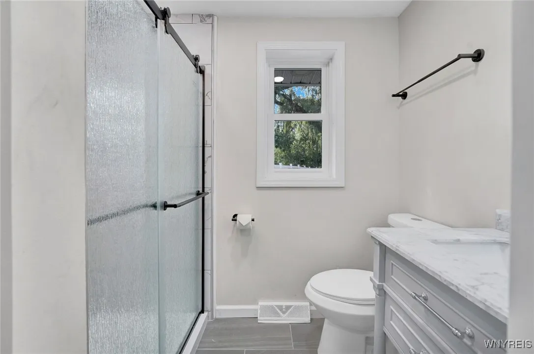 109 Devon Lane, Amherst, New York 14221, Amherst, New York 14221, 4 Bedrooms Bedrooms, 7 Rooms Rooms,3 BathroomsBathrooms,Residential,For Sale,109 Devon Lane, Amherst, New York 14221,B1625924