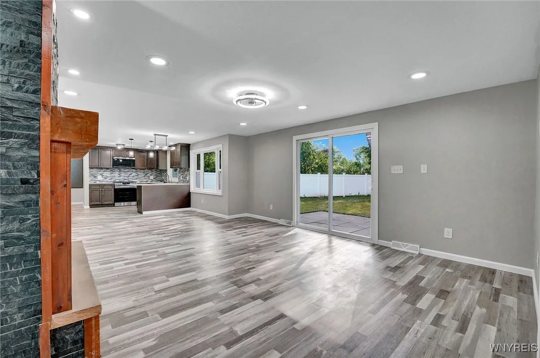 109 Devon Lane, Amherst, New York 14221, Amherst, New York 14221, 4 Bedrooms Bedrooms, 7 Rooms Rooms,3 BathroomsBathrooms,Residential,For Sale,109 Devon Lane, Amherst, New York 14221,B1625924