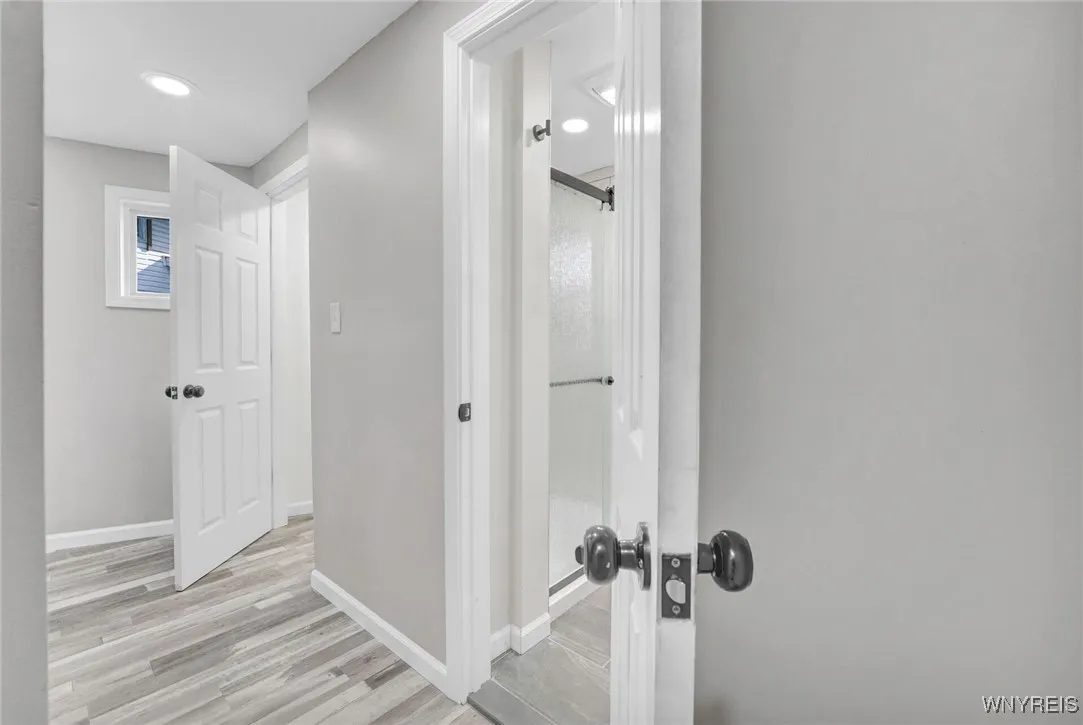 109 Devon Lane, Amherst, New York 14221, Amherst, New York 14221, 4 Bedrooms Bedrooms, 7 Rooms Rooms,3 BathroomsBathrooms,Residential,For Sale,109 Devon Lane, Amherst, New York 14221,B1625924