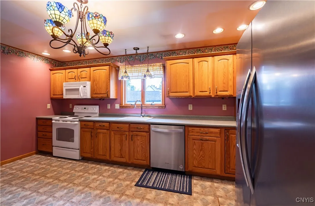 10 Park Avenue, Oppenheim, New York 13329, Oppenheim, New York 13329, 3 Bedrooms Bedrooms, 5 Rooms Rooms,1 BathroomBathrooms,Residential,For Sale,10 Park Avenue, Oppenheim, New York 13329,S1627392