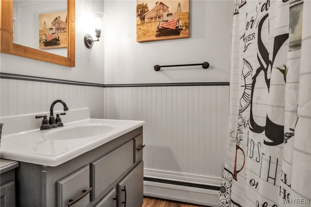 2839 Carmen Road, Hartland, New York 14105, Hartland, New York 14105, 3 Bedrooms Bedrooms, 7 Rooms Rooms,1 BathroomBathrooms,Residential,For Sale,2839 Carmen Road, Hartland, New York 14105,B1626956