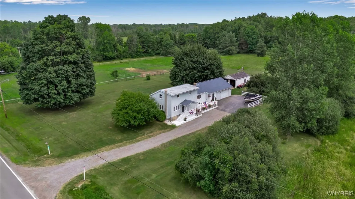 2839 Carmen Road, Hartland, New York 14105, Hartland, New York 14105, 3 Bedrooms Bedrooms, 7 Rooms Rooms,1 BathroomBathrooms,Residential,For Sale,2839 Carmen Road, Hartland, New York 14105,B1626956