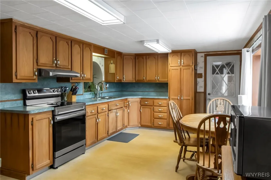 2839 Carmen Road, Hartland, New York 14105, Hartland, New York 14105, 3 Bedrooms Bedrooms, 7 Rooms Rooms,1 BathroomBathrooms,Residential,For Sale,2839 Carmen Road, Hartland, New York 14105,B1626956