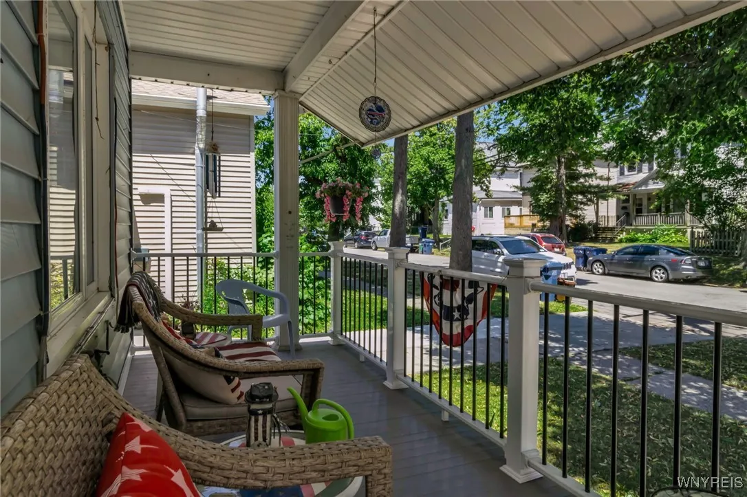 168 Dearborn Street, Buffalo, New York 14207, Buffalo, New York 14207, 3 Bedrooms Bedrooms, 7 Rooms Rooms,1 BathroomBathrooms,Residential,For Sale,168 Dearborn Street, Buffalo, New York 14207,B1624129
