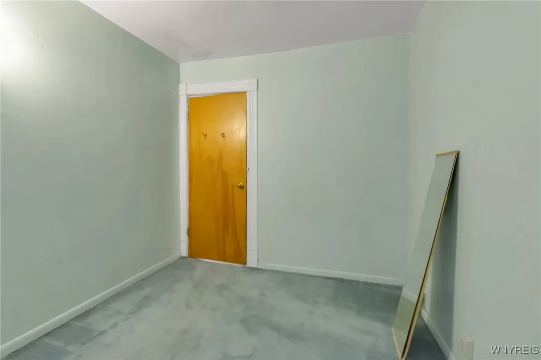 168 Dearborn Street, Buffalo, New York 14207, Buffalo, New York 14207, 3 Bedrooms Bedrooms, 7 Rooms Rooms,1 BathroomBathrooms,Residential,For Sale,168 Dearborn Street, Buffalo, New York 14207,B1624129