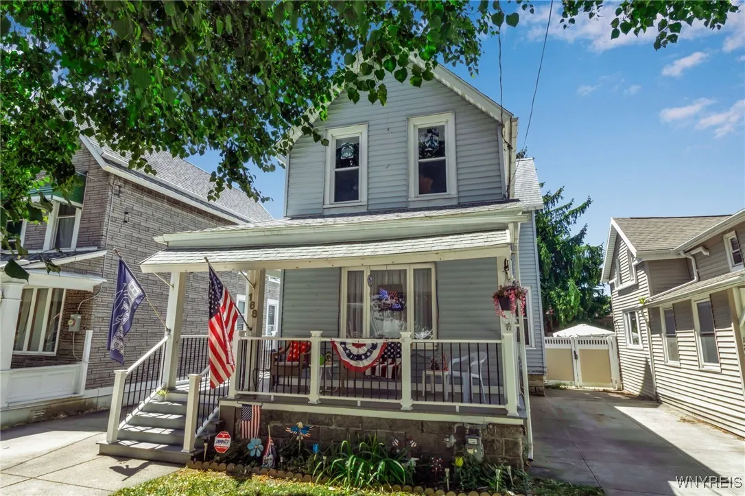 168 Dearborn Street, Buffalo, New York 14207, Buffalo, New York 14207, 3 Bedrooms Bedrooms, 7 Rooms Rooms,1 BathroomBathrooms,Residential,For Sale,168 Dearborn Street, Buffalo, New York 14207,B1624129