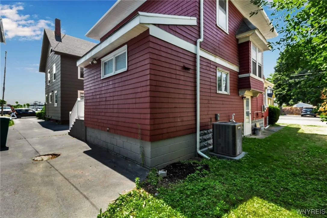 2 Tracy Avenue, Batavia City, New York 14020, Batavia City, New York 14020, 3 Bedrooms Bedrooms, 6 Rooms Rooms,1 BathroomBathrooms,Residential,For Sale,2 Tracy Avenue, Batavia City, New York 14020,B1626331