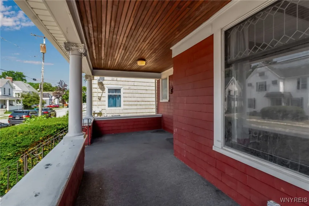 2 Tracy Avenue, Batavia City, New York 14020, Batavia City, New York 14020, 3 Bedrooms Bedrooms, 6 Rooms Rooms,1 BathroomBathrooms,Residential,For Sale,2 Tracy Avenue, Batavia City, New York 14020,B1626331