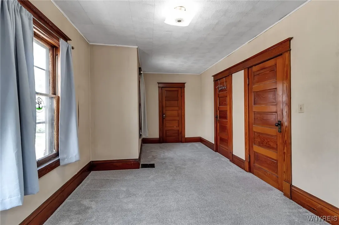 2 Tracy Avenue, Batavia City, New York 14020, Batavia City, New York 14020, 3 Bedrooms Bedrooms, 6 Rooms Rooms,1 BathroomBathrooms,Residential,For Sale,2 Tracy Avenue, Batavia City, New York 14020,B1626331