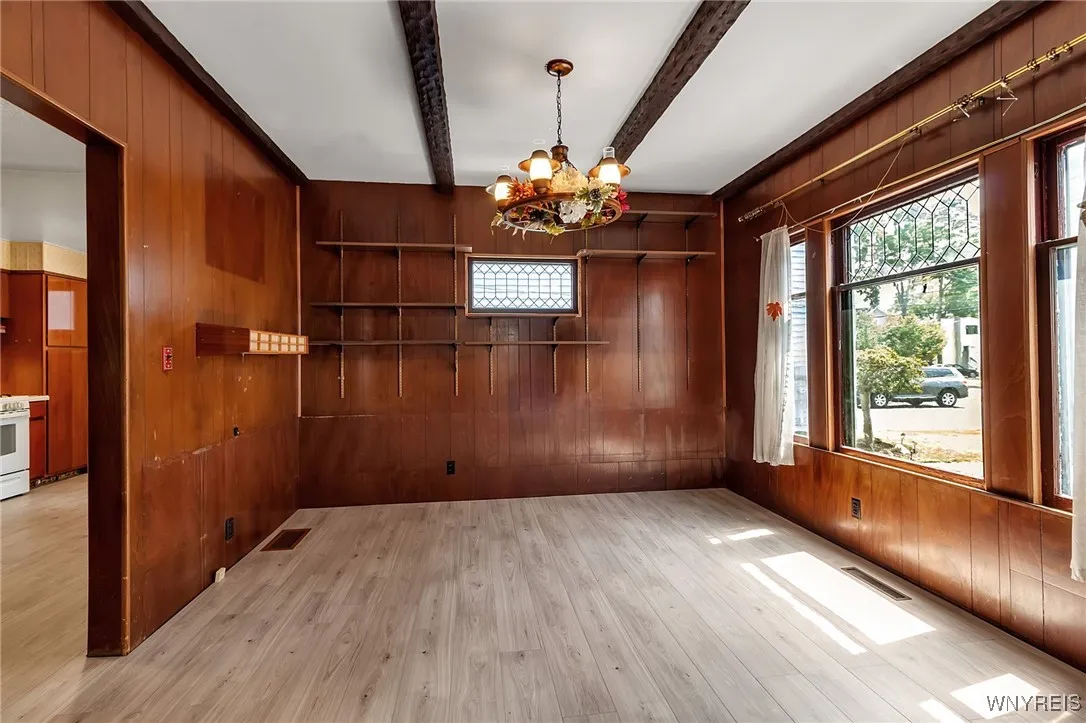 2 Tracy Avenue, Batavia City, New York 14020, Batavia City, New York 14020, 3 Bedrooms Bedrooms, 6 Rooms Rooms,1 BathroomBathrooms,Residential,For Sale,2 Tracy Avenue, Batavia City, New York 14020,B1626331