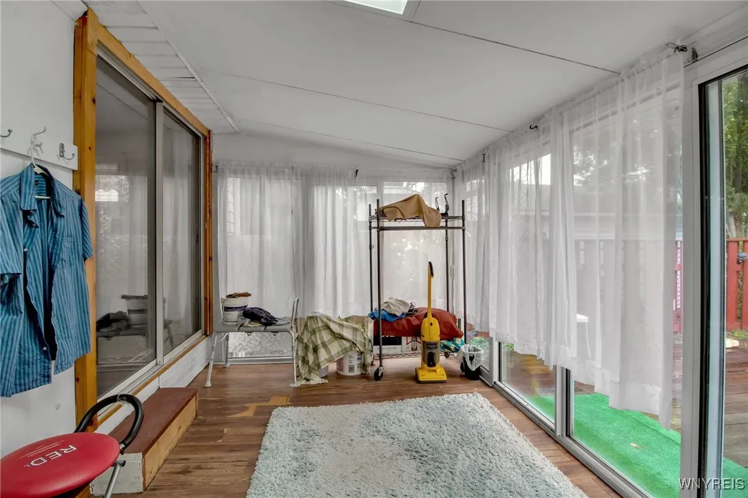 74 Harris Court, Cheektowaga, New York 14225, Cheektowaga, New York 14225, 3 Bedrooms Bedrooms, 7 Rooms Rooms,2 BathroomsBathrooms,Residential,For Sale,74 Harris Court, Cheektowaga, New York 14225,B1627350