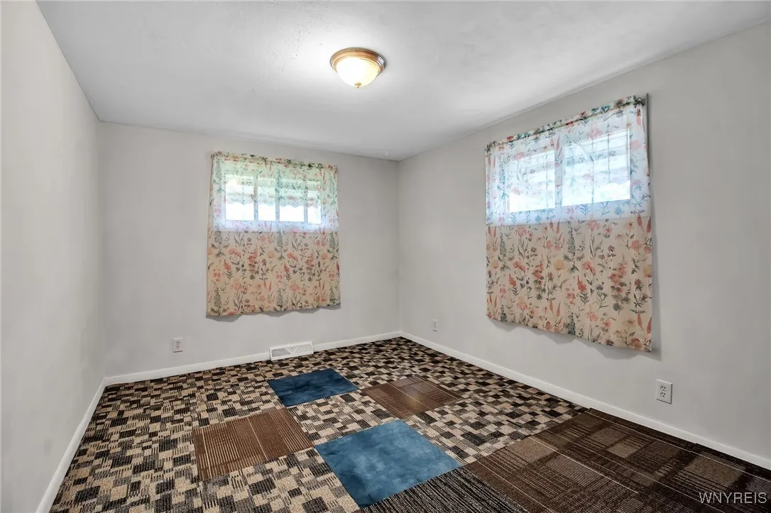 74 Harris Court, Cheektowaga, New York 14225, Cheektowaga, New York 14225, 3 Bedrooms Bedrooms, 7 Rooms Rooms,2 BathroomsBathrooms,Residential,For Sale,74 Harris Court, Cheektowaga, New York 14225,B1627350