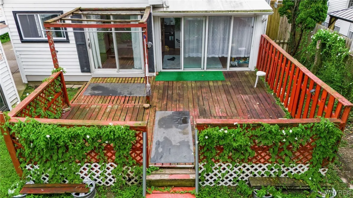 74 Harris Court, Cheektowaga, New York 14225, Cheektowaga, New York 14225, 3 Bedrooms Bedrooms, 7 Rooms Rooms,2 BathroomsBathrooms,Residential,For Sale,74 Harris Court, Cheektowaga, New York 14225,B1627350