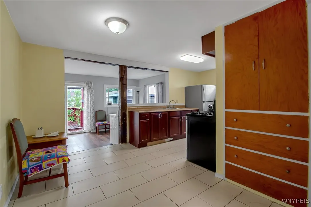 74 Harris Court, Cheektowaga, New York 14225, Cheektowaga, New York 14225, 3 Bedrooms Bedrooms, 7 Rooms Rooms,2 BathroomsBathrooms,Residential,For Sale,74 Harris Court, Cheektowaga, New York 14225,B1627350