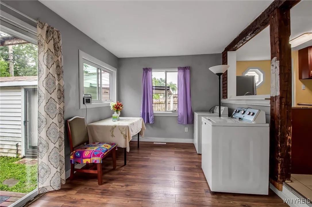 74 Harris Court, Cheektowaga, New York 14225, Cheektowaga, New York 14225, 3 Bedrooms Bedrooms, 7 Rooms Rooms,2 BathroomsBathrooms,Residential,For Sale,74 Harris Court, Cheektowaga, New York 14225,B1627350