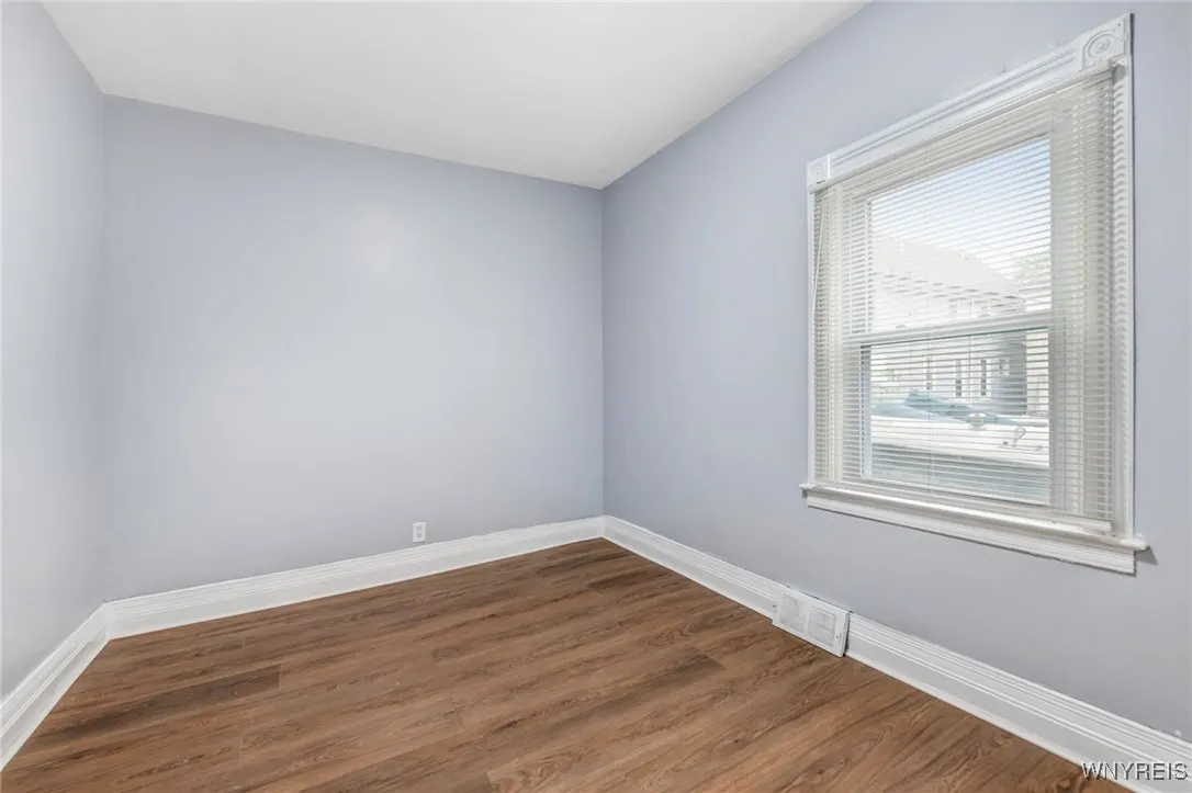 405 W Ferry Street, Buffalo, New York 14213, Buffalo, New York 14213, 6 Bedrooms Bedrooms, ,2 BathroomsBathrooms,Residential,For Sale,405 W Ferry Street, Buffalo, New York 14213,B1627003