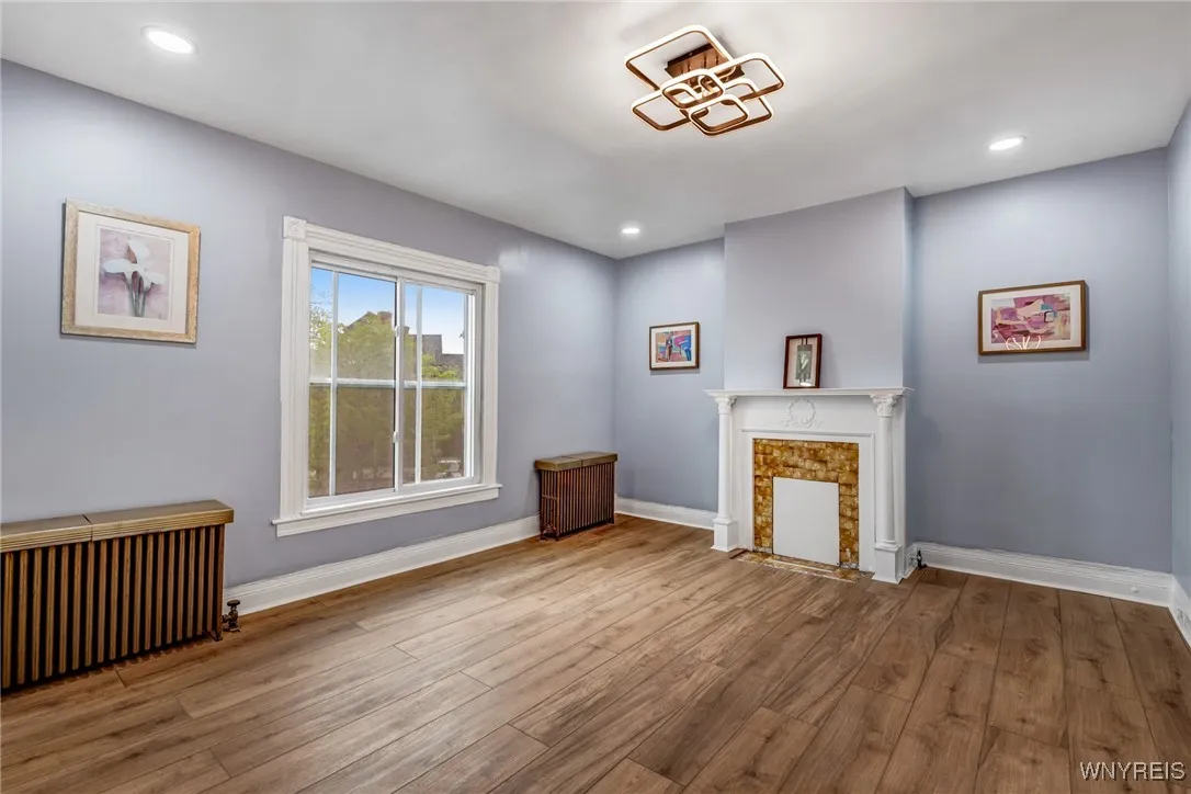 405 W Ferry Street, Buffalo, New York 14213, Buffalo, New York 14213, 6 Bedrooms Bedrooms, ,2 BathroomsBathrooms,Residential,For Sale,405 W Ferry Street, Buffalo, New York 14213,B1627003