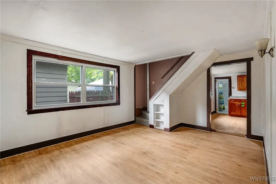30 Schiller Street, Buffalo, New York 14206, Buffalo, New York 14206, 4 Bedrooms Bedrooms, ,3 BathroomsBathrooms,Residential,For Sale,30 Schiller Street, Buffalo, New York 14206,B1627416