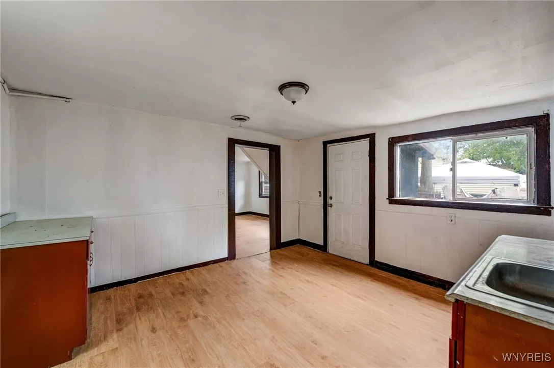 30 Schiller Street, Buffalo, New York 14206, Buffalo, New York 14206, 4 Bedrooms Bedrooms, ,3 BathroomsBathrooms,Residential,For Sale,30 Schiller Street, Buffalo, New York 14206,B1627416