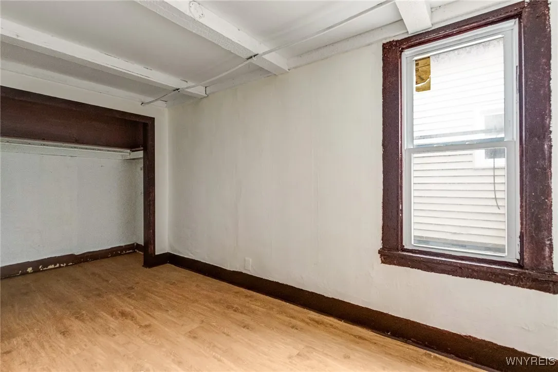 30 Schiller Street, Buffalo, New York 14206, Buffalo, New York 14206, 4 Bedrooms Bedrooms, ,3 BathroomsBathrooms,Residential,For Sale,30 Schiller Street, Buffalo, New York 14206,B1627416
