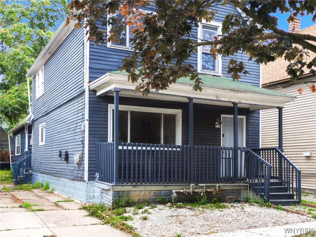 30 Schiller Street, Buffalo, New York 14206, Buffalo, New York 14206, 4 Bedrooms Bedrooms, ,3 BathroomsBathrooms,Residential,For Sale,30 Schiller Street, Buffalo, New York 14206,B1627416