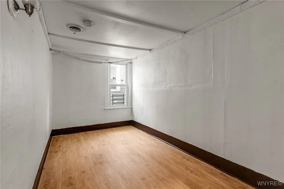 30 Schiller Street, Buffalo, New York 14206, Buffalo, New York 14206, 4 Bedrooms Bedrooms, ,3 BathroomsBathrooms,Residential,For Sale,30 Schiller Street, Buffalo, New York 14206,B1627416
