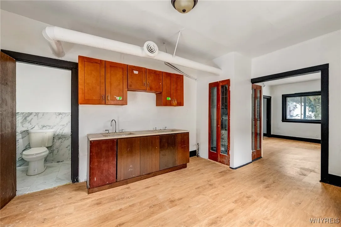 30 Schiller Street, Buffalo, New York 14206, Buffalo, New York 14206, 4 Bedrooms Bedrooms, ,3 BathroomsBathrooms,Residential,For Sale,30 Schiller Street, Buffalo, New York 14206,B1627416