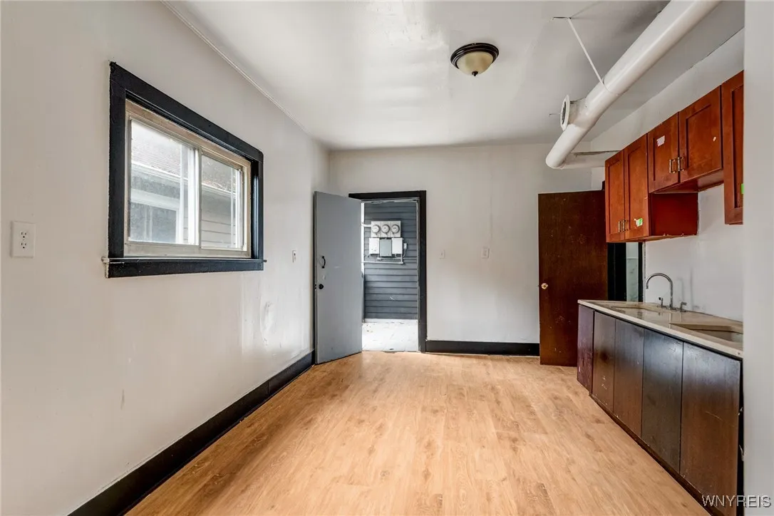 30 Schiller Street, Buffalo, New York 14206, Buffalo, New York 14206, 4 Bedrooms Bedrooms, ,3 BathroomsBathrooms,Residential,For Sale,30 Schiller Street, Buffalo, New York 14206,B1627416