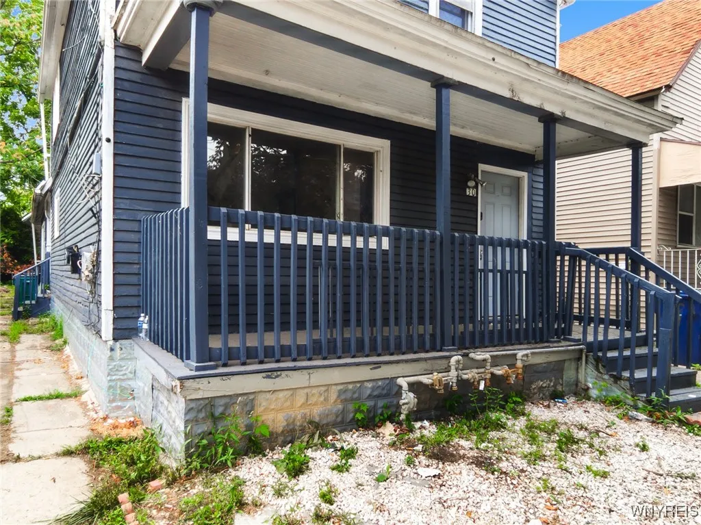 30 Schiller Street, Buffalo, New York 14206, Buffalo, New York 14206, 4 Bedrooms Bedrooms, ,3 BathroomsBathrooms,Residential,For Sale,30 Schiller Street, Buffalo, New York 14206,B1627416