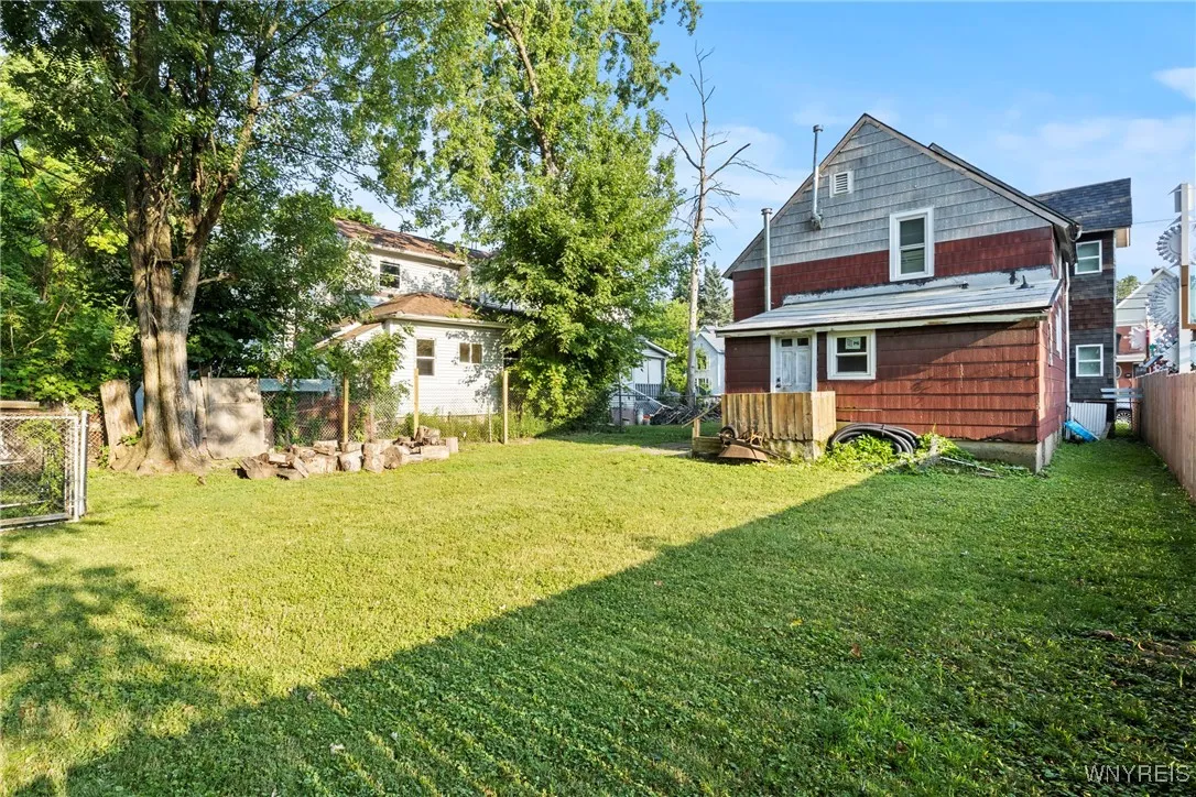 1312 Ontario Avenue, Niagara Falls, New York 14305, Niagara Falls, New York 14305, 3 Bedrooms Bedrooms, ,2 BathroomsBathrooms,Residential,For Sale,1312 Ontario Avenue, Niagara Falls, New York 14305,B1627405