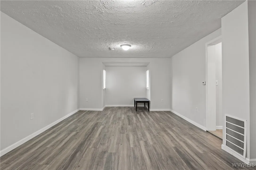 1312 Ontario Avenue, Niagara Falls, New York 14305, Niagara Falls, New York 14305, 3 Bedrooms Bedrooms, ,2 BathroomsBathrooms,Residential,For Sale,1312 Ontario Avenue, Niagara Falls, New York 14305,B1627405