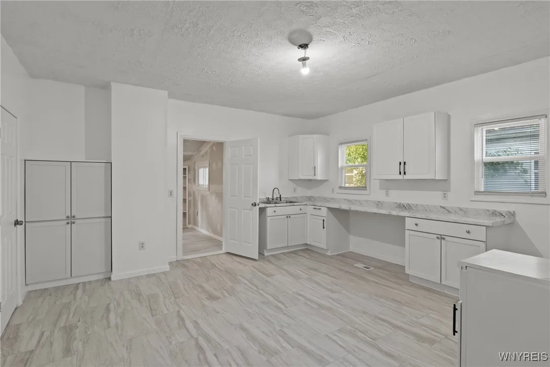 1312 Ontario Avenue, Niagara Falls, New York 14305, Niagara Falls, New York 14305, 3 Bedrooms Bedrooms, ,2 BathroomsBathrooms,Residential,For Sale,1312 Ontario Avenue, Niagara Falls, New York 14305,B1627405