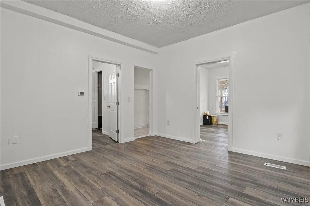 1312 Ontario Avenue, Niagara Falls, New York 14305, Niagara Falls, New York 14305, 3 Bedrooms Bedrooms, ,2 BathroomsBathrooms,Residential,For Sale,1312 Ontario Avenue, Niagara Falls, New York 14305,B1627405